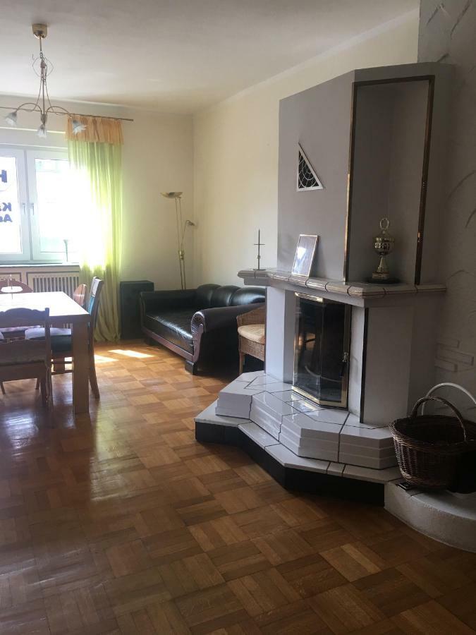 Apartment Am Friedrich Ebert Park Mit Ueber 100Qm Wohnflaeche Hamm  Bagian luar foto